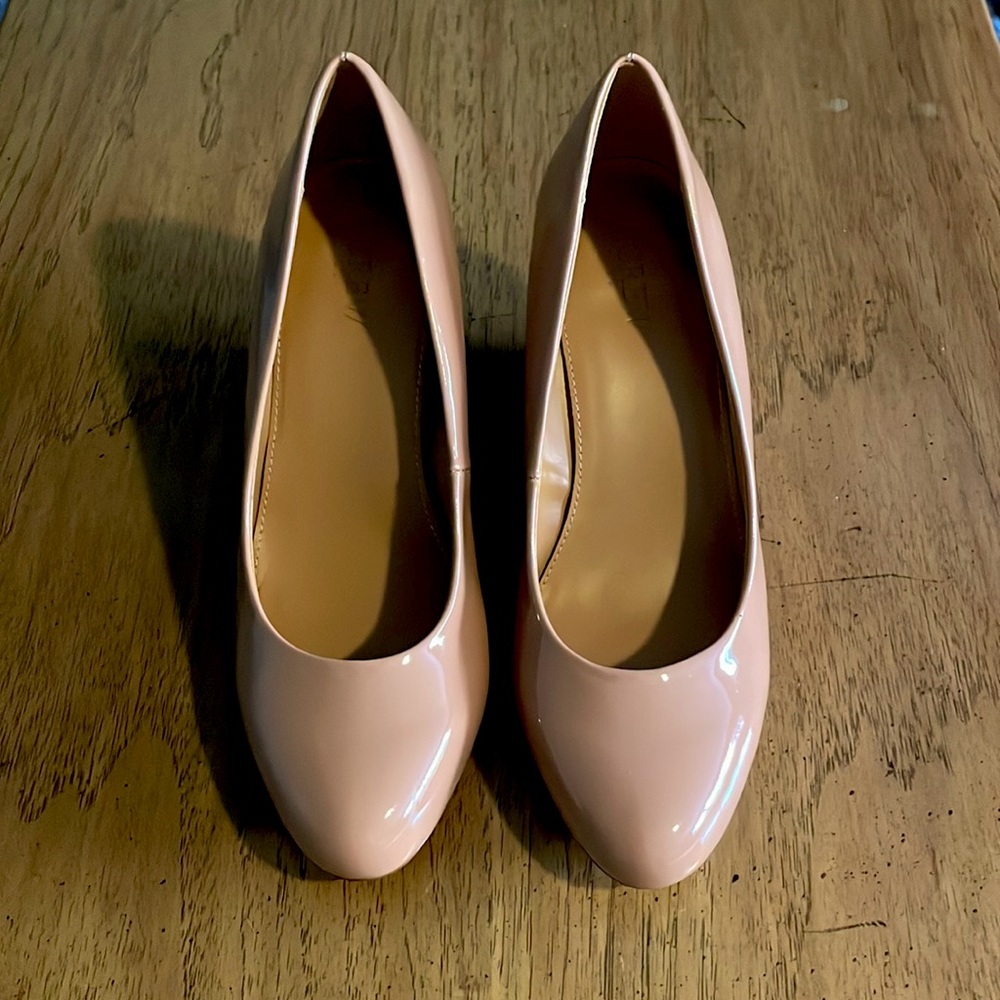 J.Crew Factory tan patent wedges